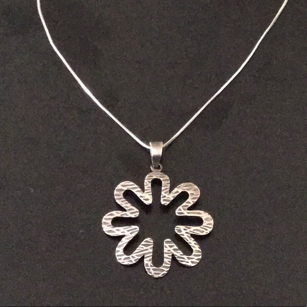 Sterling Silver Flower Pendant Necklace - Picture 5 of 5